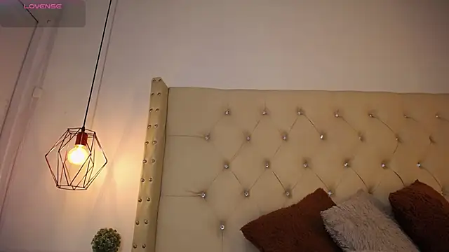 bycandy  online show from February 25, 3:32 pm