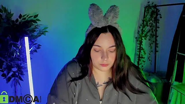 Mia R0ss online show from February 18, 11:15 pm