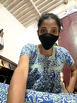 sweetreddy-02 online show from November 24, 7:43 am