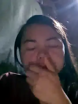 emly-xinh18 online show from September 17, 2:04 pm