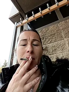 bichota85 online show from November 20, 11:00 am