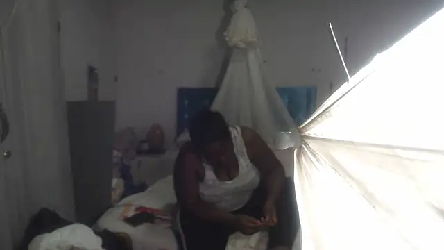 rachelexoticgirl online show from June 3, 4:02 am
