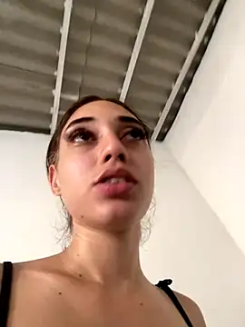 loirinhaaa online show from November 27, 3:37 pm