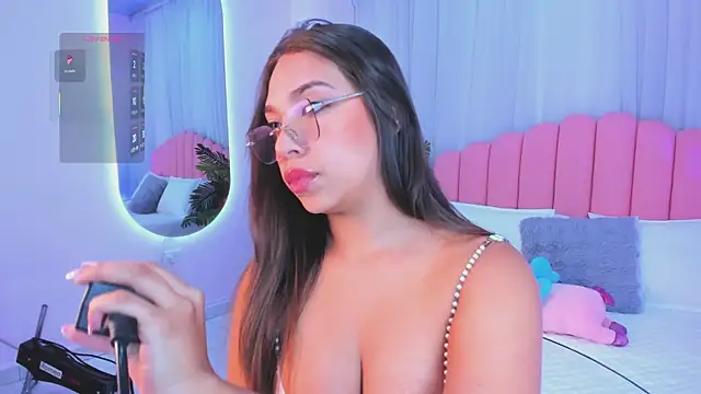 danna 999  online show from January 17, 11:40 am