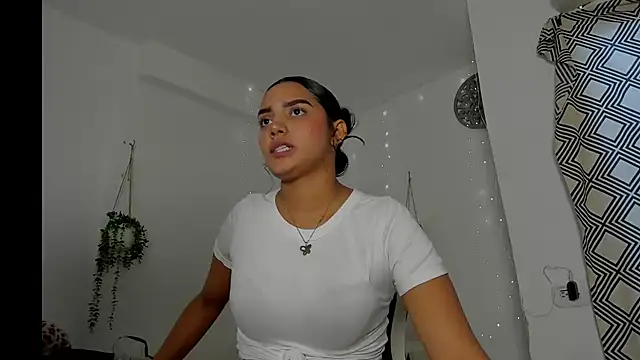 Dakota x18 online show from October 21, 8:13 pm