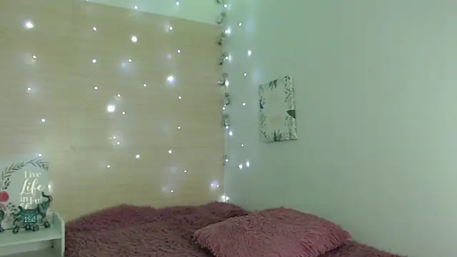 kat desiree online show from October 19, 1:02 pm