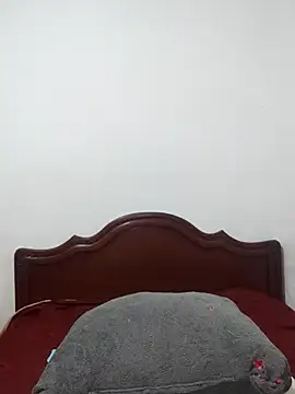 Vale stone  online show from January 17, 11:01 pm