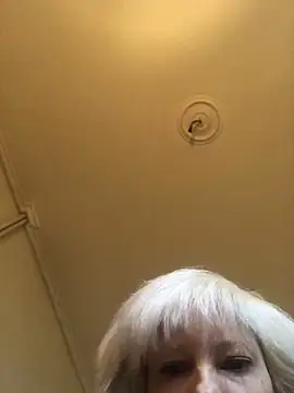 juliaoneandonly online show from October 5, 6:46 pm