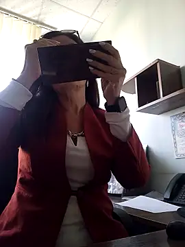 ValeriaLove43211 online show from October 9, 9:02 am