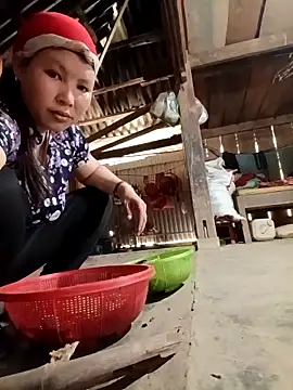 callistra online show from February 7, 5:00 am