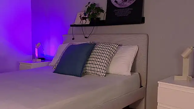 KeendraFox  online show from March 9, 10:07 am