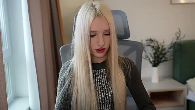 Laura Obsidian online show from November 3, 9:02 am