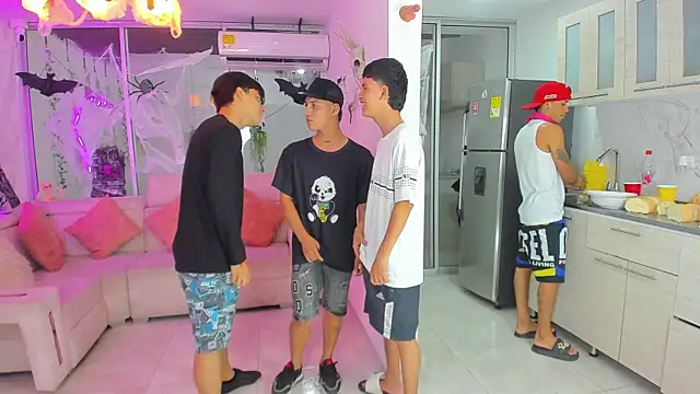 Houseofwarrios online show from October 12, 7:11 am