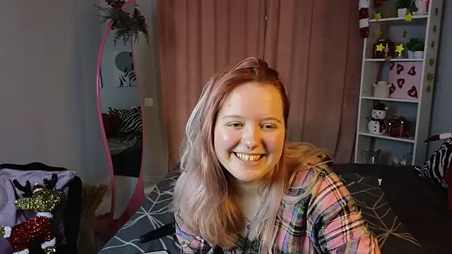 RoseThomas  online show from December 15, 8:52 am