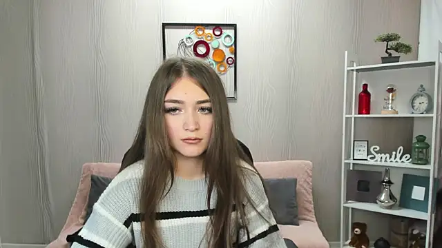 EllaClarke online show from January 7, 12:30 pm