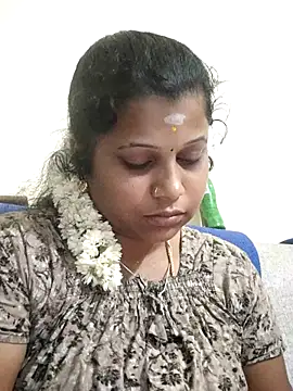 sweetqueen143 online show from October 15, 5:15 pm