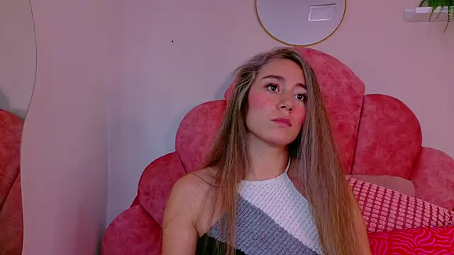 MyApril   online show from December 19, 12:30 pm