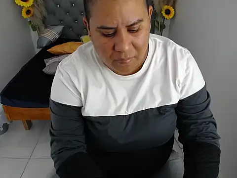 hotlesby valery online show from April 6, 11:33 am