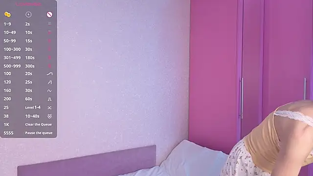 blooming rosee online show from October 21, 12:09 pm