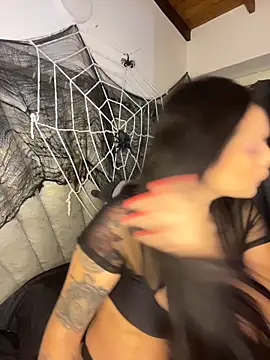 liahouses online show from October 27, 11:21 pm