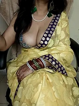 Hey Jully online show from October 21, 5:55 am