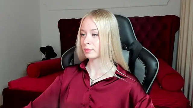 MiaGraces online show from October 20, 7:17 pm