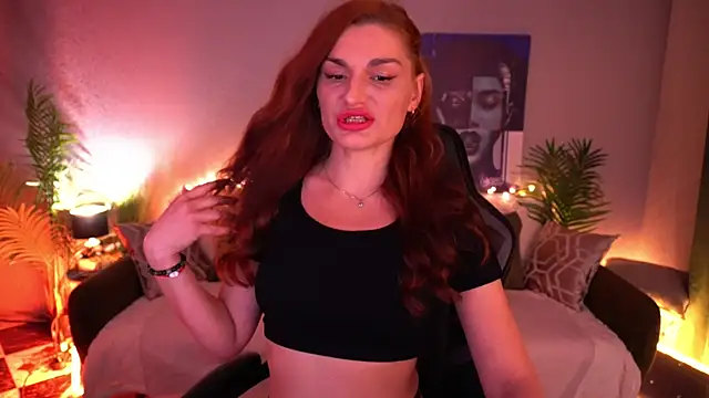 EllaGoldenn online show from March 28, 9:24 pm