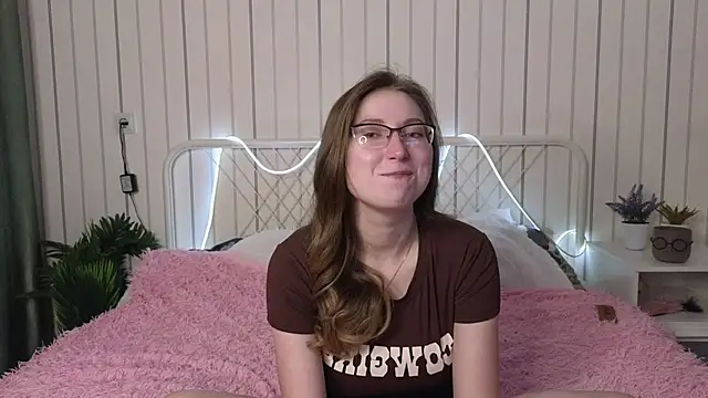 DaliaRadtke online show from October 5, 6:13 pm