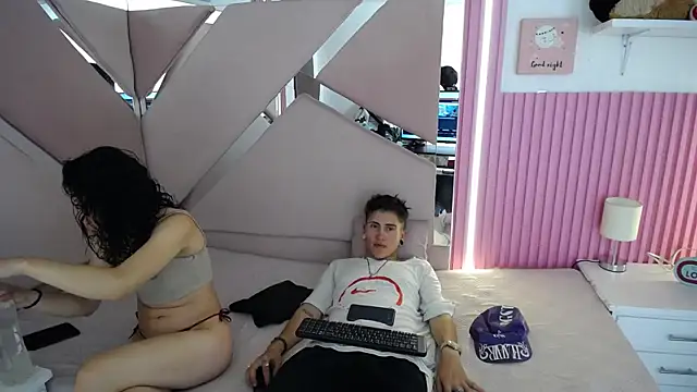 oblivionlove online show from March 13, 10:11 pm