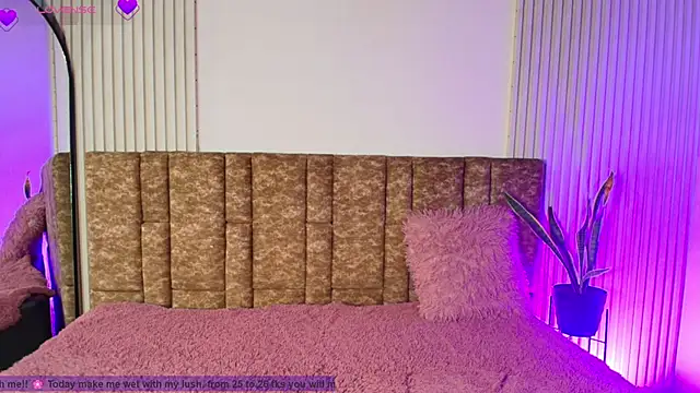 Missdionne curly online show from March 2, 11:17 am