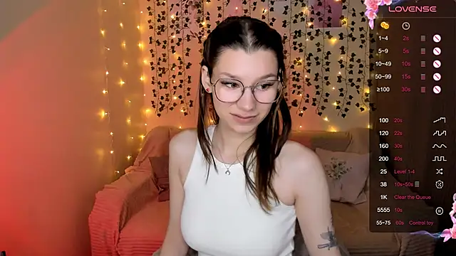 LinaBlossom  online show from October 12, 2:47 am