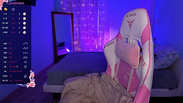 LinaBlossom  online show from October 15, 9:01 am