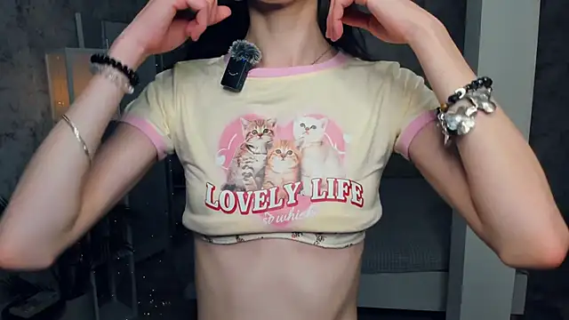 ReneeLippeatt online show from December 4, 7:25 pm