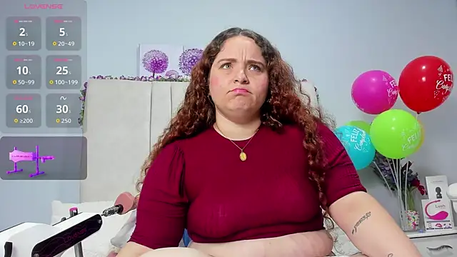 AmandaaWats online show from November 23, 8:43 pm