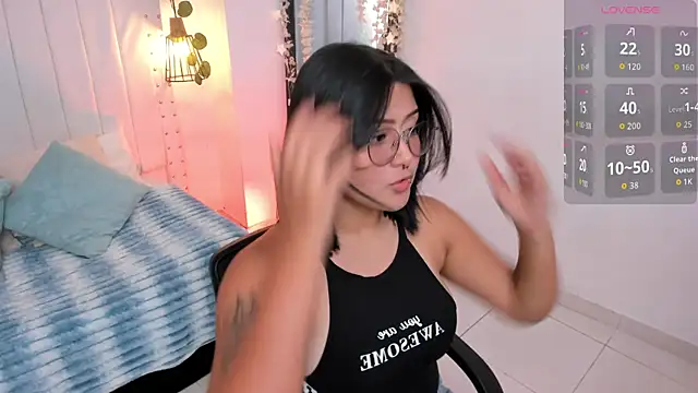 mayukim online show from January 6, 7:17 pm