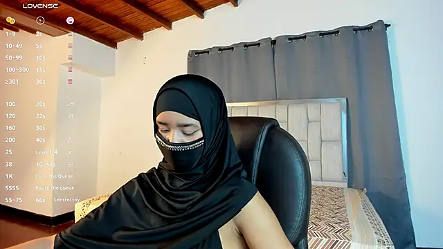 kalila latif online show from October 9, 3:54 am