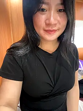 violet-00 online show from October 7, 5:23 am