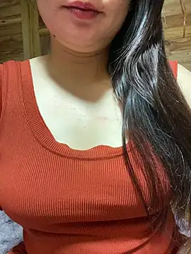 violet-00 online show from May 30, 1:31 pm