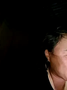 xuxulovezz online show from November 10, 1:39 pm