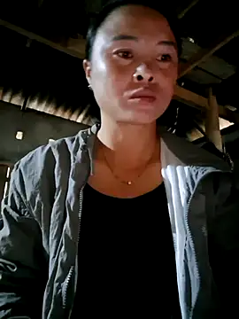 xuxulovezz online show from October 7, 12:26 am