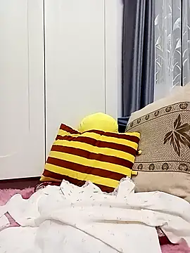 -Halley- online show from November 12, 3:10 pm