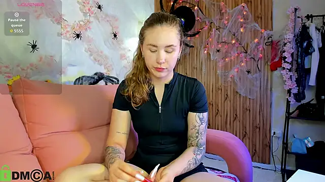 Elsie Cutties online show from October 19, 9:00 am