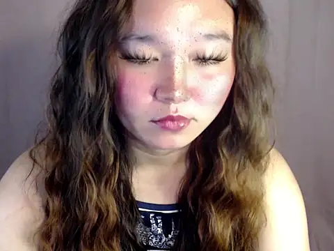 Eyes-on-me online show from November 3, 12:58 am