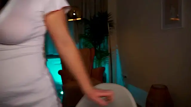 mrs fllowerr online show from January 15, 5:19 pm