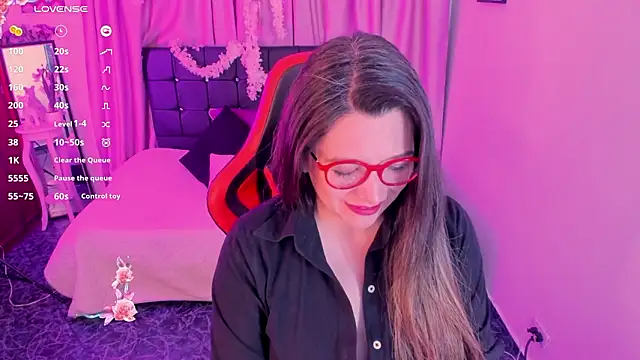 Hanna MA online show from February 9, 9:06 pm