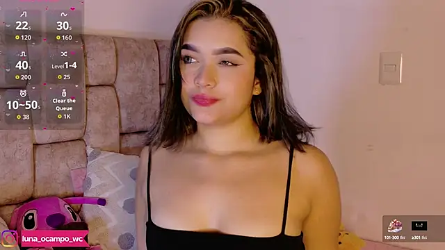 LunaOcampo  online show from October 15, 10:45 pm