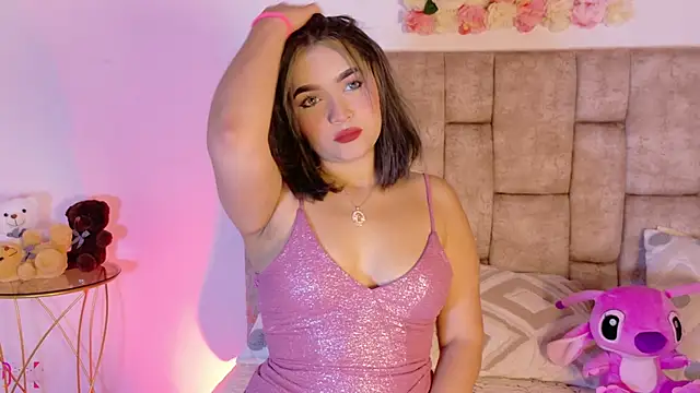 LunaOcampo  online show from October 6, 8:02 pm