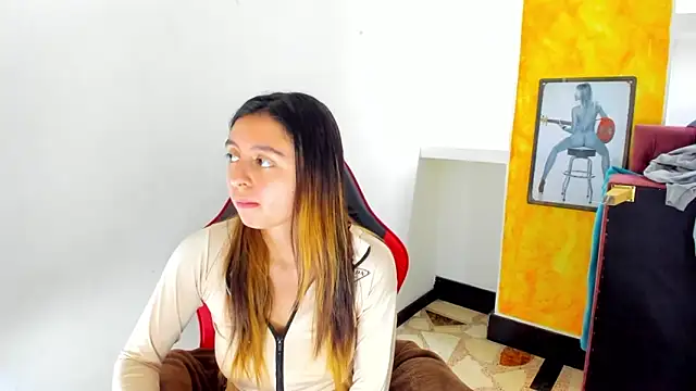 lala clark online show from February 6, 8:56 pm