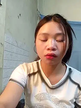 Mayy1 online show from April 2, 2:09 am