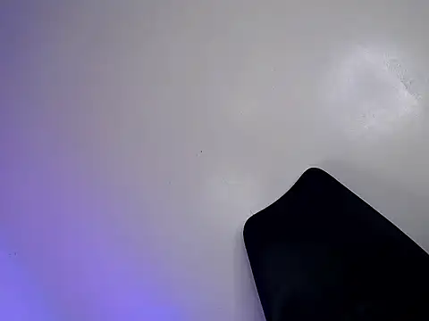 ashley bombshell online show from October 5, 12:04 am